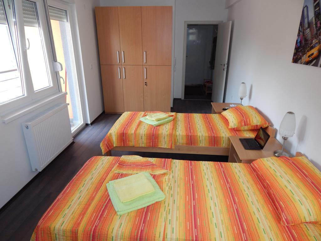 Apartments Center KG Kragujevac Kamer foto